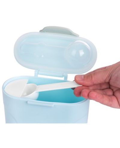 Kikkaboo синя кутия за съхранение на сухо мляко с лъжичка 